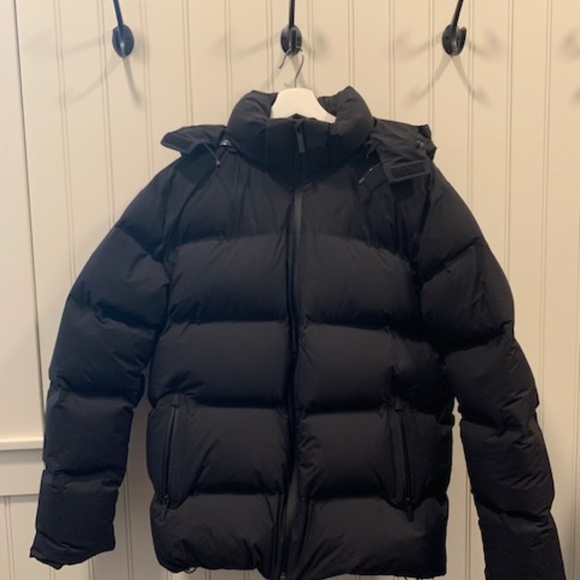 Aritzia Super Puff 02 Men’s - RainstopTM - Matte Black M - Picture 2 of 4